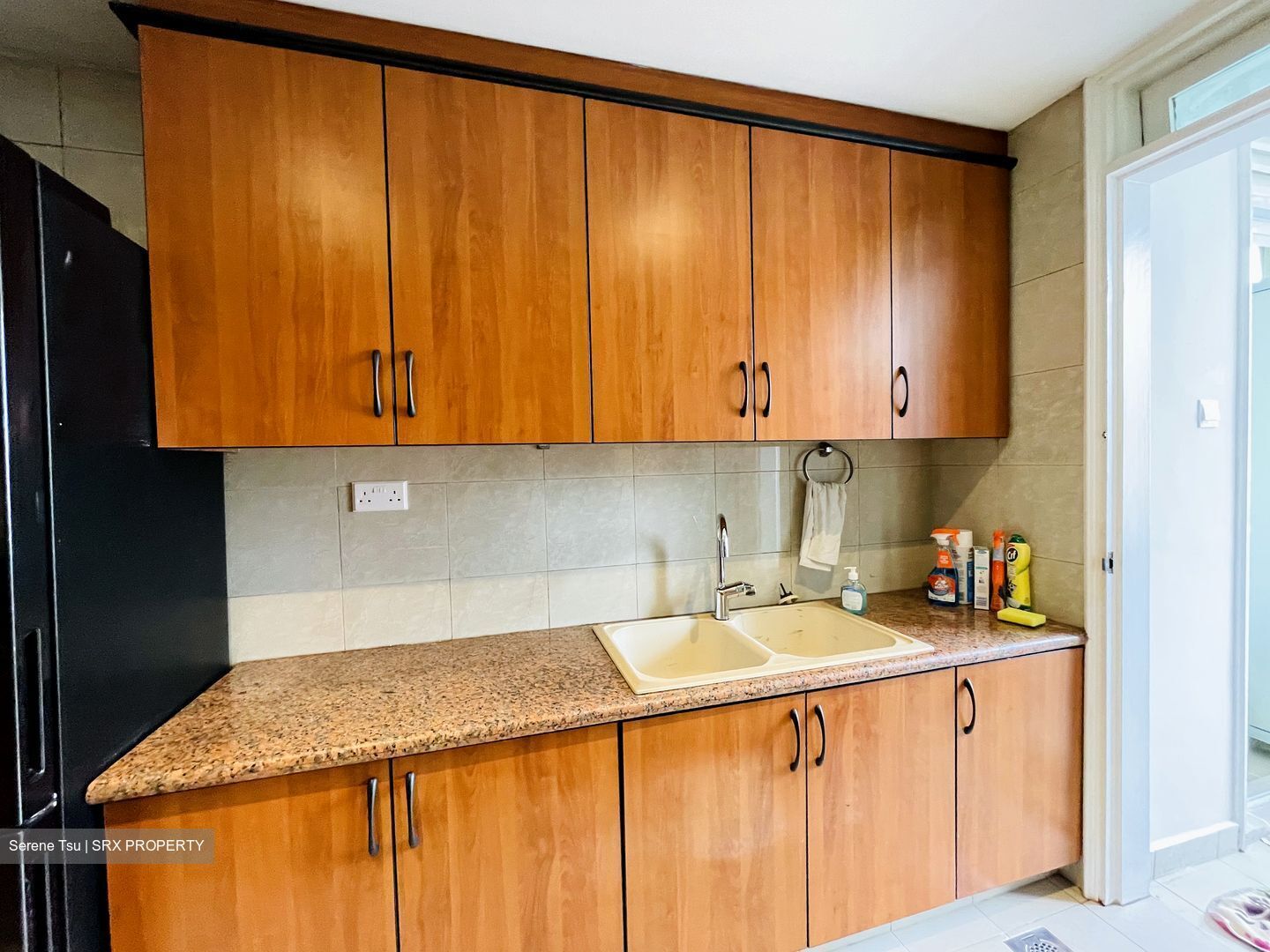 Landbay Condominium (D16), Condominium #371018481